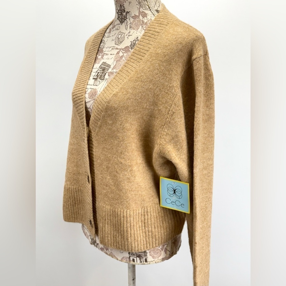 CECE Tan knit 3 button crop cardigan size XL - Picture 5 of 14